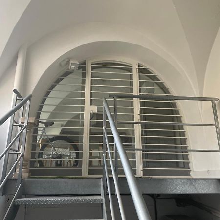 Loft “Cinema Galleria” Lägenhet Bari Exteriör bild