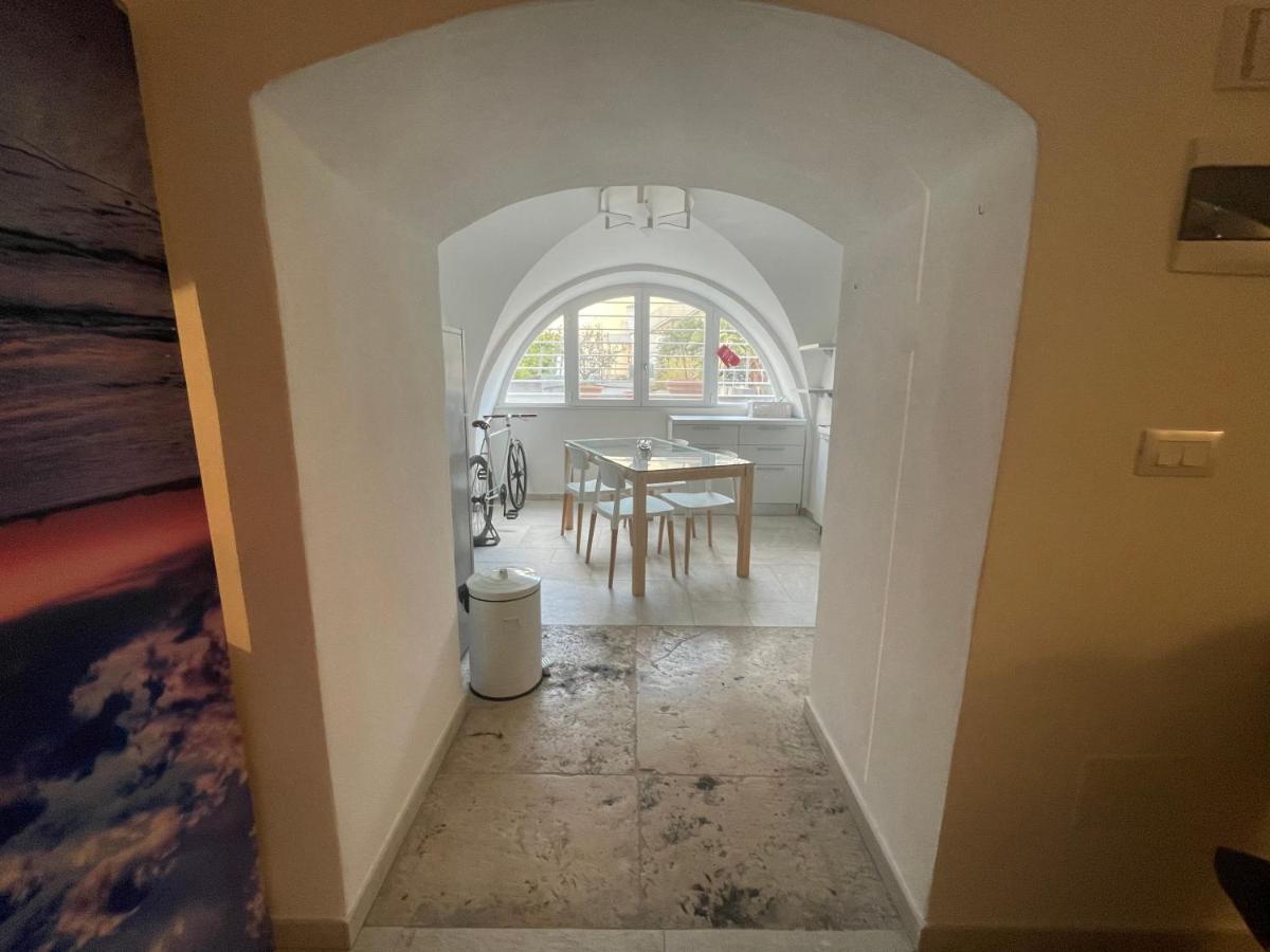 Loft “Cinema Galleria” Lägenhet Bari Exteriör bild